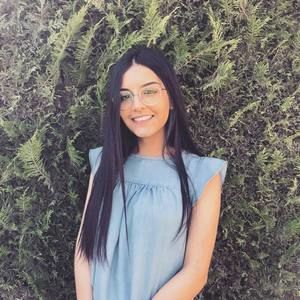 Meet your Posher, Abir